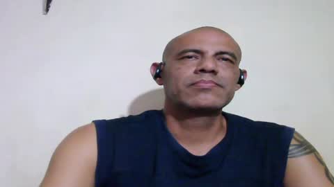Snapshot of retlam37 chatting on May 2026 04:50:01 AM Walter online show from May 2026 04:50:01 AM