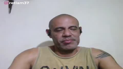 Snapshot of retlam37 chatting on May 2026 04:19:02 AM Walter online show from May 2026 04:19:02 AM