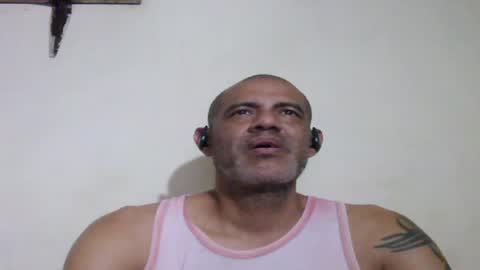 Snapshot of retlam37 chatting on May 2026 04:32:02 AM Walter online show from May 2026 04:32:02 AM