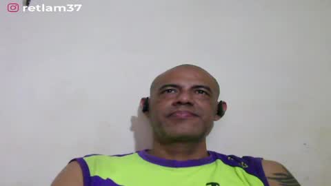 Snapshot of retlam37 chatting on May 2026 06:10:01 AM Walter online show from May 2026 06:10:01 AM