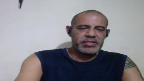 Snapshot of retlam37 chatting on June 2026 04:29:02 AM Walter online show from June 2026 04:29:02 AM