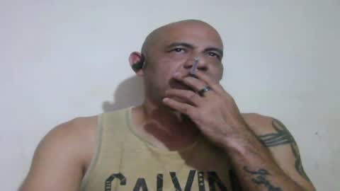 Snapshot of retlam37 chatting on June 2026 06:52:02 AM Walter online show from June 2026 06:52:02 AM