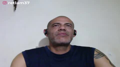 Snapshot of retlam37 chatting on July 2026 04:04:02 AM Walter online show from July 2026 04:04:02 AM
