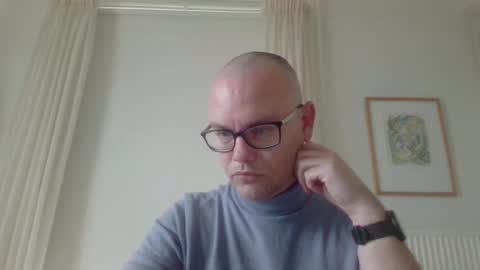 Snapshot of rettie1984 chatting on March 2025 01:40:02 PM Attention whore online show from March 2025 01:40:02 PM