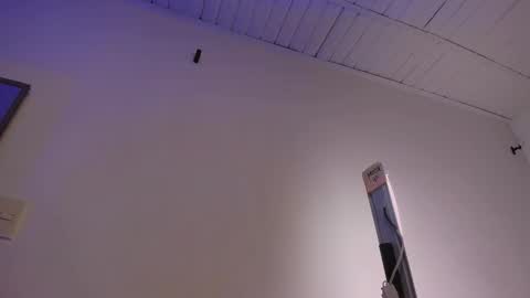 Snapshot of revenmiller_ chatting on February 2026 07:32:02 PM Reven online show from February 2026 07:32:02 PM