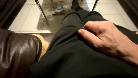 revilo1165 online show from January 2025 10:04:01 PM