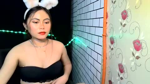 Rose18 online show from February 2025 05:51:02 AM