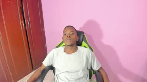 Snapshot of rey_bbc chatting on May 2026 02:35:02 PM rey_bbc online show from May 2026 02:35:02 PM