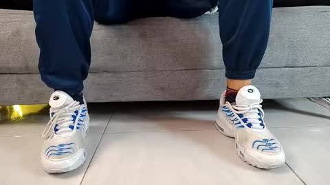 reymasterhot online show from December 2025 04:44:01 PM