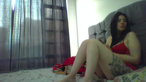 Snapshot of reyalad_mariana chatting on March 2025 06:29:01 PM REYALAD online show from March 2025 06:29:01 PM