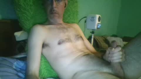 reyes_albert2006 online show from January 2025 03:42:02 AM