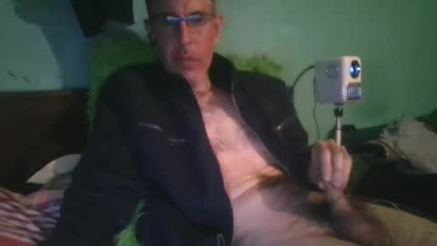 Snapshot of reyes_albert2006 chatting on February 2026 10:14:01 AM reyes_albert2006 online show from February 2026 10:14:01 AM