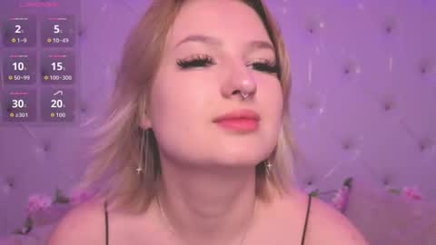 Snapshot of rheamoonn chatting on July 2026 12:50:02 AM Grace online show from July 2026 12:50:02 AM