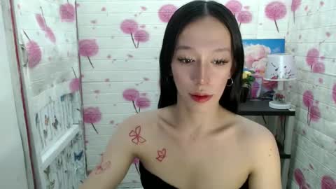 Snapshot of rhian20 chatting on December 2024 10:52:01 AM HI GUYS IM RHIAN PLEASE GIVE ME THUMBS UP online show from December 2024 10:52:01 AM