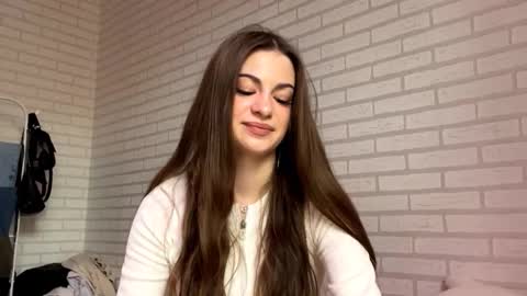 Anna online show from October 2025 09:32:01 AM