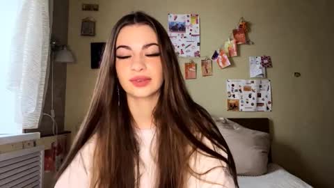 Anna online show from November 2025 08:46:01 AM