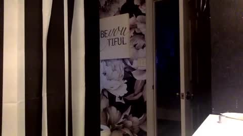 Rhino online show from December 2024 08:02:02 PM