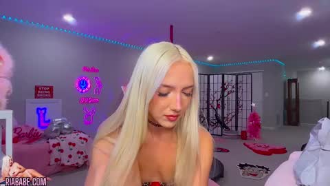 ria  online show from September 2025 03:52:02 AM