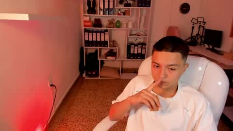Snapshot of riccirizzo chatting on May 2026 03:52:02 PM Ricci and Rizzo online show from May 2026 03:52:02 PM