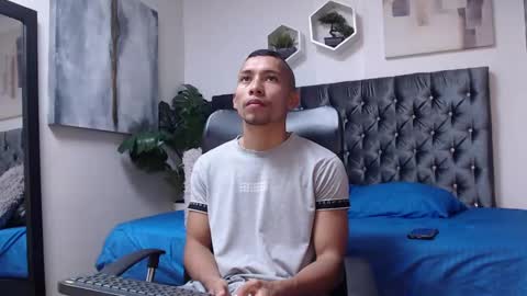 richar_voller online show from January 2025 12:44:02 PM