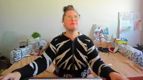 Anna - not anna - right Anna  online show from February 2026 09:02:02 AM