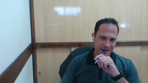 Rick Arian online show from November 2025 12:44:02 PM