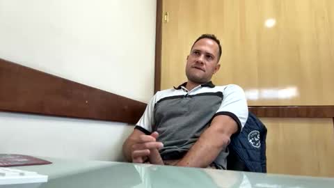 Rick Arian online show from November 2025 03:35:01 PM