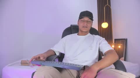 Ricky  online show from January 2025 09:17:01 PM