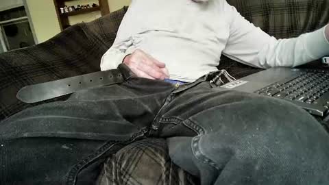 Snapshot of rico_y_suave_4u chatting on June 2026 02:38:01 AM Easy if yun are good see my pics online show from June 2026 02:38:01 AM