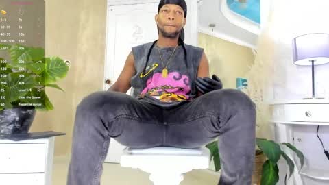 Snapshot of ricobrown777 chatting on May 2026 04:06:02 AM RicoBrowm online show from May 2026 04:06:02 AM