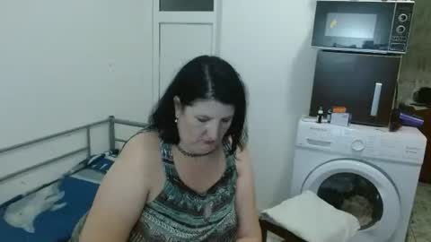 Snapshot of ridemerafsuzana chatting on January 2025 04:02:02 PM Ridemeraf online show from January 2025 04:02:02 PM