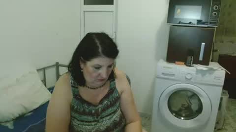 Snapshot of ridemerafsuzana chatting on January 2025 04:19:02 PM Ridemeraf online show from January 2025 04:19:02 PM