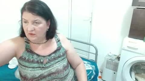 Snapshot of ridemerafsuzana chatting on October 2025 09:29:02 AM Ridemeraf online show from October 2025 09:29:02 AM