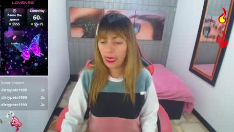 Snapshot of rihana_milan chatting on February 2025 09:12:01 PM RIHANA online show from February 2025 09:12:01 PM