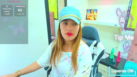 Snapshot of rihana_milan chatting on September 2025 12:40:02 PM RIHANA online show from September 2025 12:40:02 PM