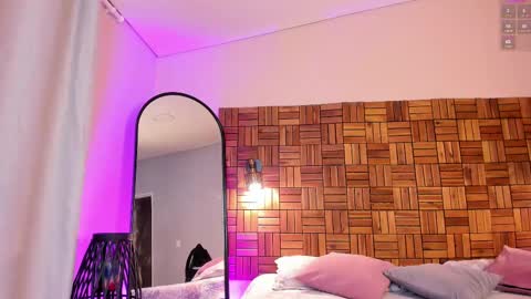 Sara online show from February 2025 10:07:02 AM