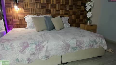 Sara online show from October 2025 10:02:02 AM