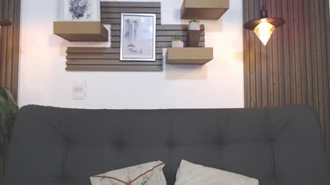 rihanna online show from January 2026 03:33:01 AM