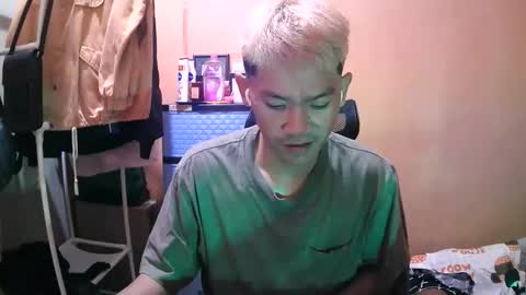 riiichie12 online show from November 2025 04:18:02 PM