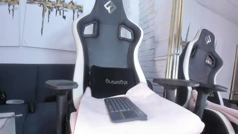 kamila online show from December 2024 07:06:02 AM