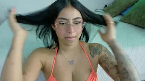 Snapshot of riley_scarlett chatting on November 2025 07:36:03 PM Riley scarlett online show from November 2025 07:36:03 PM