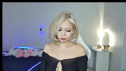 rileymee online show from March 2025 01:01:01 AM