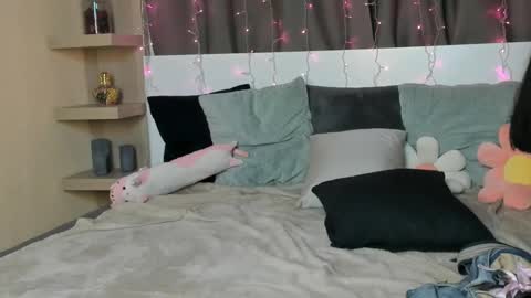 Emily online show from February 2025 11:53:01 AM