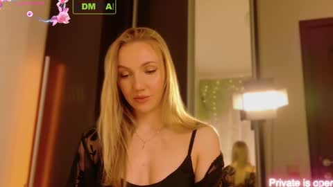 Snapshot of rina_asty chatting on March 2026 06:14:02 PM Rina Asty online show from March 2026 06:14:02 PM