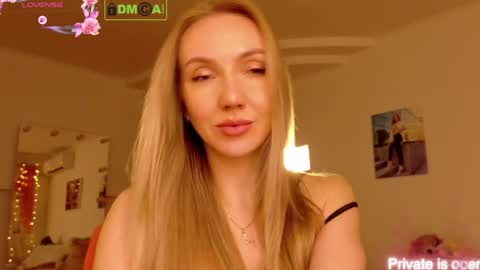 Snapshot of rina_asty chatting on April 2026 05:54:01 PM Rina Asty online show from April 2026 05:54:01 PM