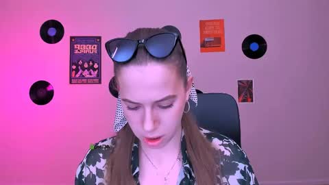 Snapshot of rina_gold_ chatting on May 2026 07:46:02 AM Rina online show from May 2026 07:46:02 AM