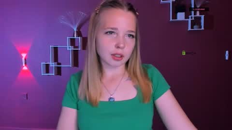 Snapshot of rina_gold_ chatting on May 2026 07:58:02 AM Rina online show from May 2026 07:58:02 AM