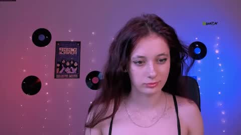 Snapshot of rina_gold_ chatting on May 2026 06:42:02 PM Rina online show from May 2026 06:42:02 PM