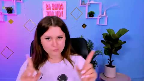 Snapshot of rina_gold_ chatting on June 2026 07:05:02 PM Rina online show from June 2026 07:05:02 PM