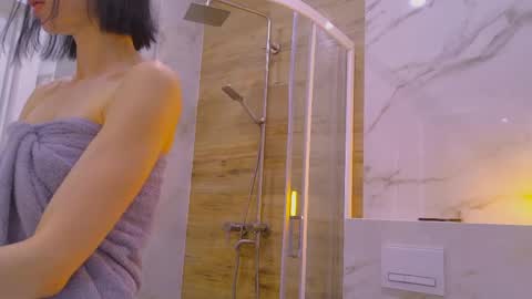 Snapshot of rinacain chatting on May 2026 08:18:01 AM RINA online show from May 2026 08:18:01 AM